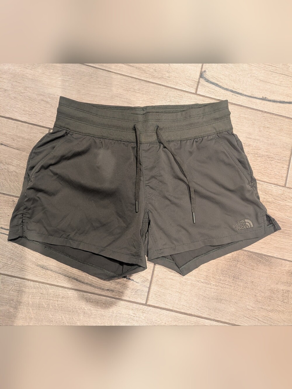 The North Face Womens's Aphrodite Olive Athletic Drawstring Shorts SMALL